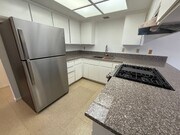 Photo - 118 W Boone St