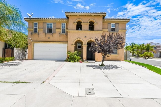 Photo - 3061 Clapper St