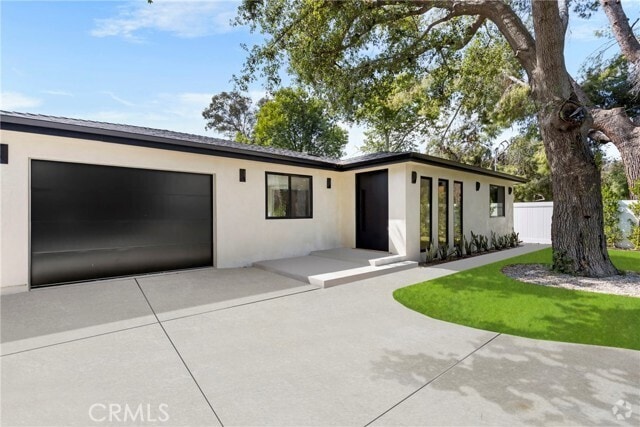 Building Photo - 5903 Donna Ave Rental