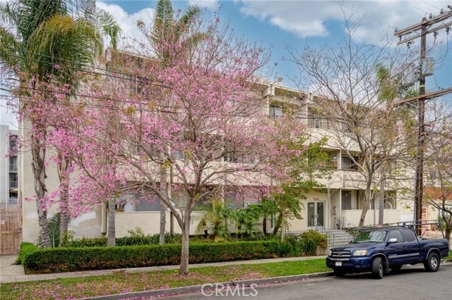 Photo - 1422 N Curson Ave Apartment Unit 32