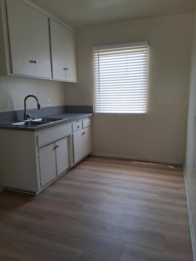 Photo - 11256 Raymond Ave Unit 8