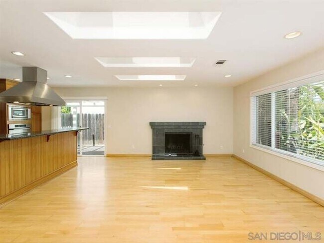 Photo - 4810 Refugio Ave