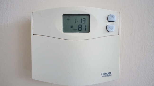 Photo - 922 W 23rd St