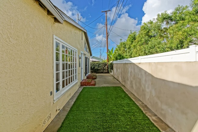 Photo - NEWLY REMODELED, BRIGHT & AIRY HOLLYGLEN HOME W/ REAR YARD/PATIO, 2 LIVING AREAS & BRAND NEW KITC...