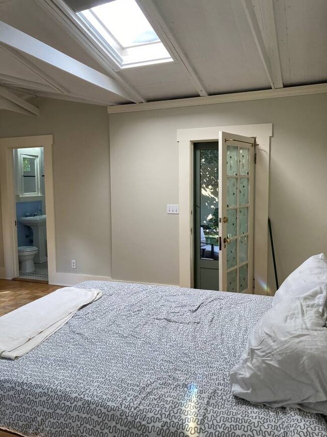 Photo - 1545 N Fairfax Ave