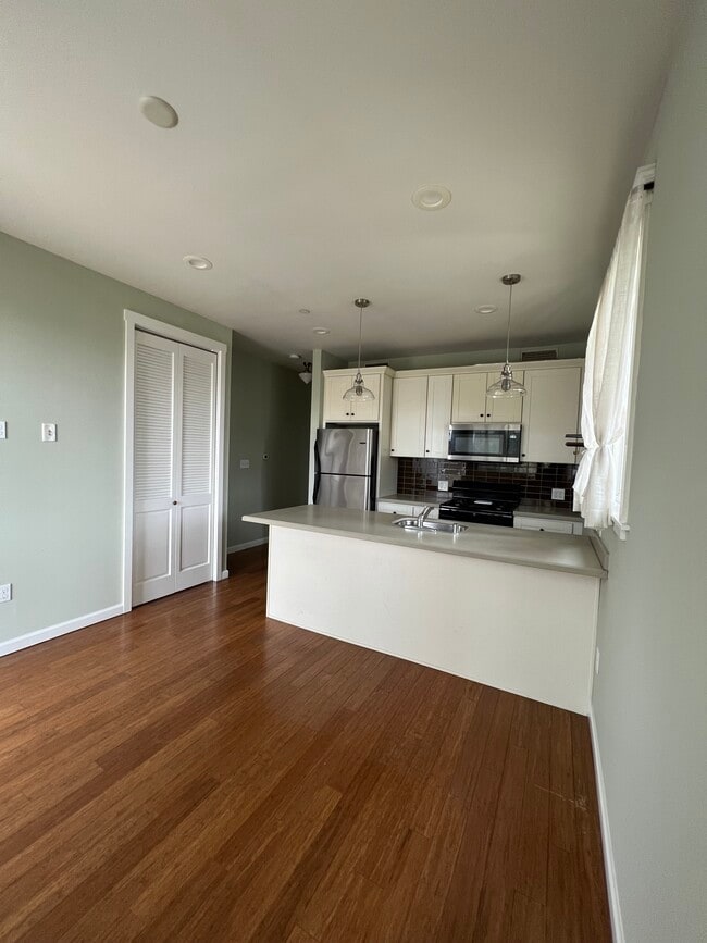 Photo - 338 N Bixel St Unit 338