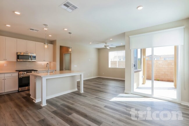 Photo - 28203 Callie Wy