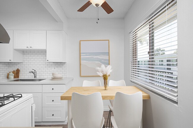 Photo - Avaz Pacific Beach