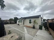 Photo - 1318 W 131st St Townhome