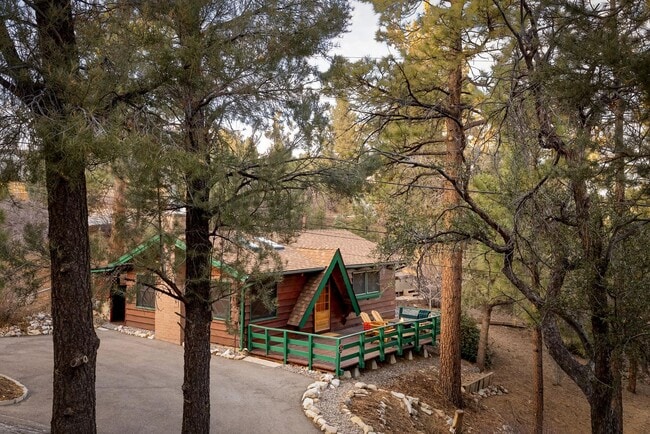 Photo - Cozy 2 Bedroom 1 Bathroom Home in Big Bear City