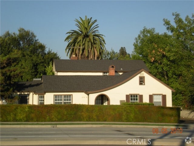Building Photo - 6956 San Gabriel Blvd Rental