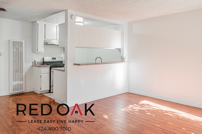 Building Photo - 6255 Beck Ave Unit 123 Rental