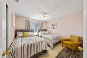2 full bed - Guest Room - 29930 Mayflower Dr House