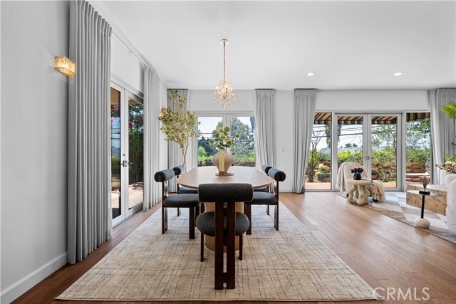 Photo - 3321 Moore St