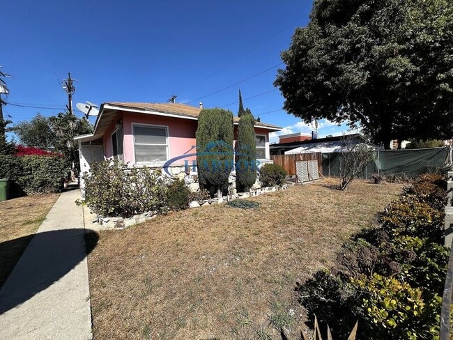 Building Photo - 5009 W 101st St