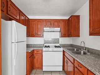 Floor Plan - 1 Bedroom. 1 Bathroom. 0 Half