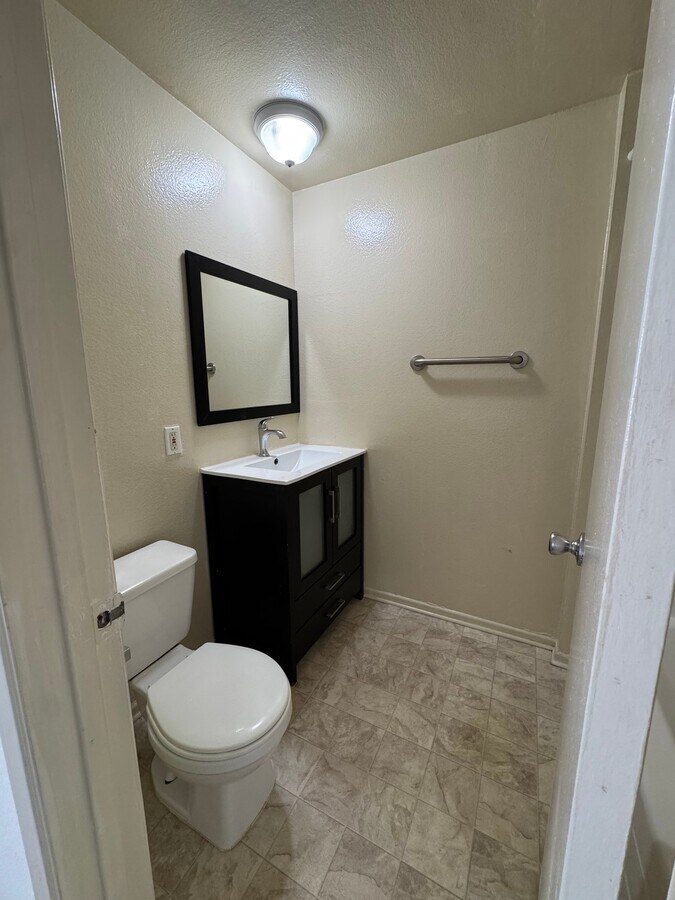 Photo - 14240 Burbank Blvd Unit 111
