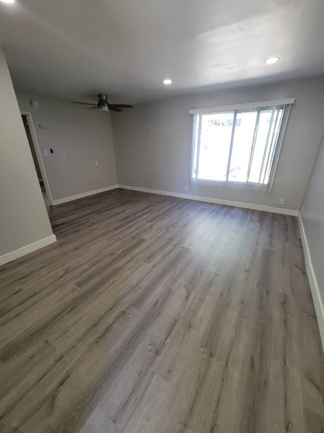 Photo - 2505 S Denison Ave Unit 3