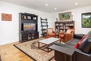 Photo - 2860 Zell Dr House