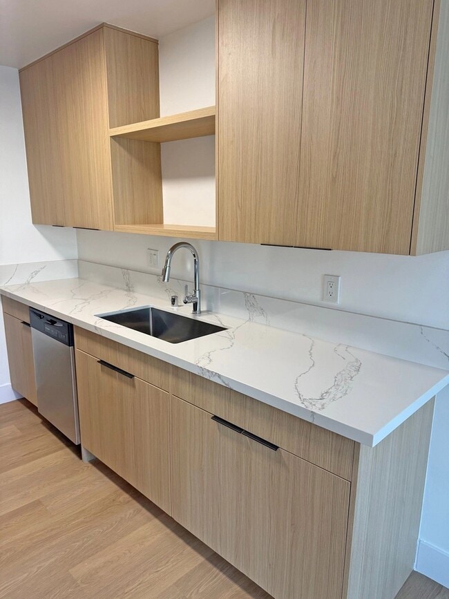 Photo - 11070 Rose Ave Unit 3