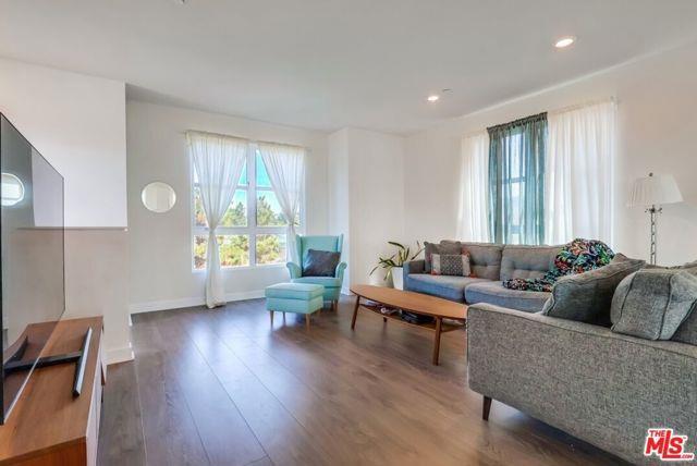 Photo - 2700 E Chaucer St Unit 33