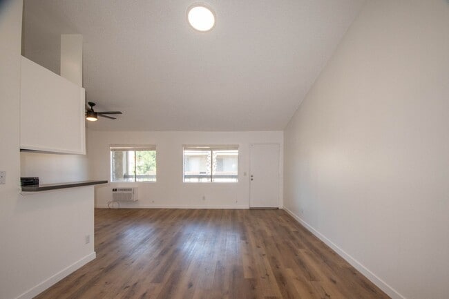 Photo - 13846 Sherman Way Unit 201
