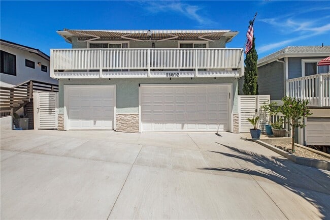 Building Photo - 33802 Street of the Violet Lantern Rental