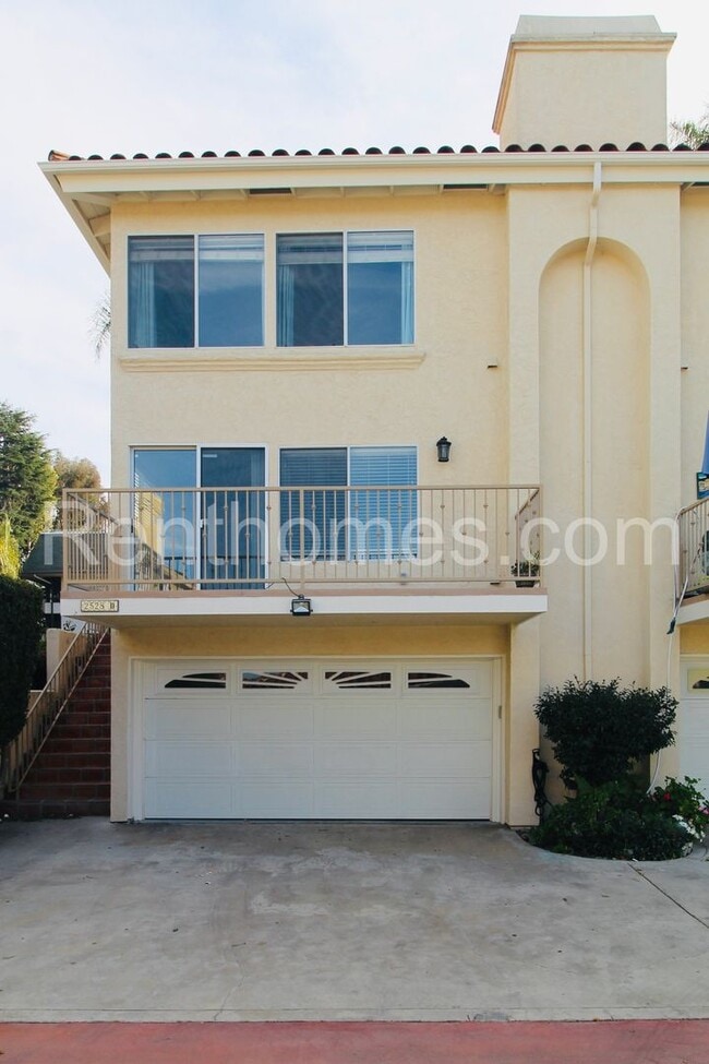 Photo - 2528 Navarra Dr Townhome