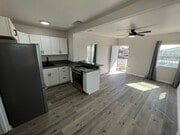 Photo - Fully Renovated 2 Bedroom 2 Bathroom in Ci... House