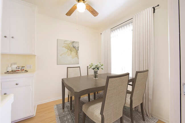 Photo - Gayley Manor Apartments