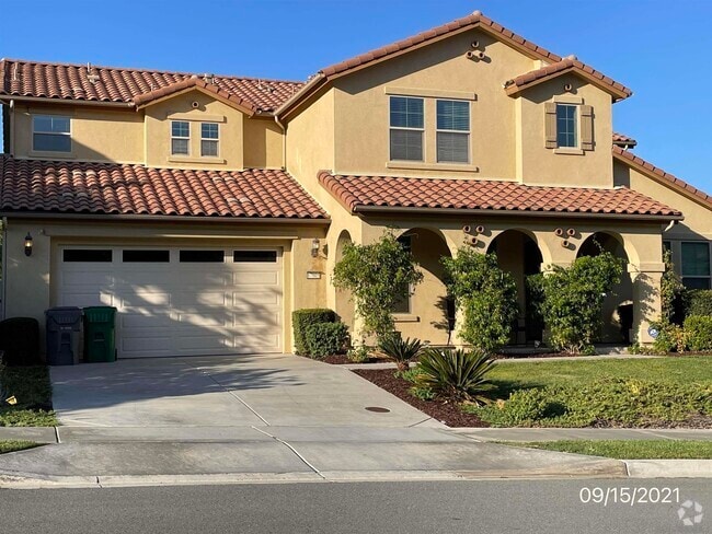 Building Photo - 17805 Red Tail Rd Rental