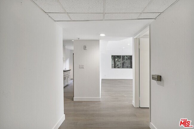 Photo - 1616 Brockton Ave Unit 103