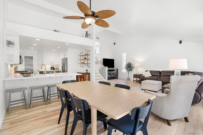 Photo - 1709 Kennington Rd