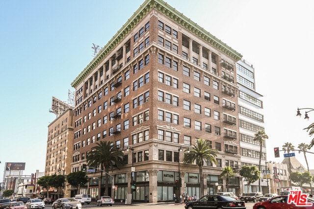 Photo - 1645 Vine St Unit 612