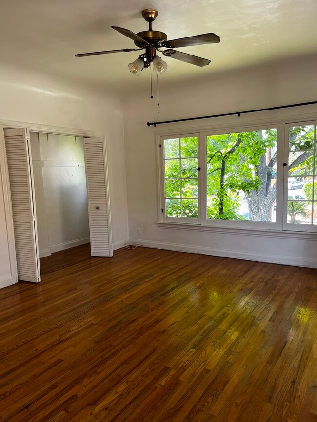 Photo - 222 N Chevy Chase Dr