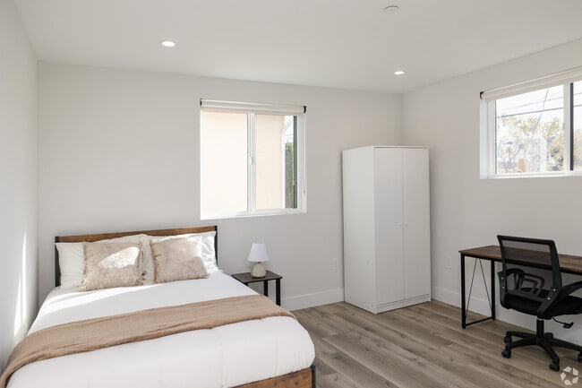 Photo - 1151 W 37th Dr- Housing near USC