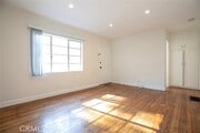 Photo - 347 W Dryden St Apartment Unit B