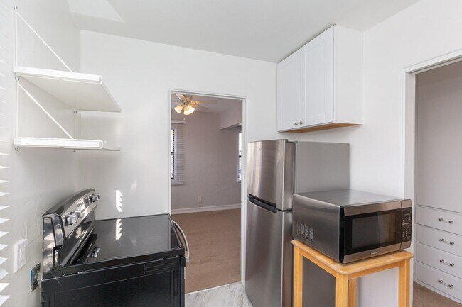 Photo - 1 bed, 1 bath - Point Loma