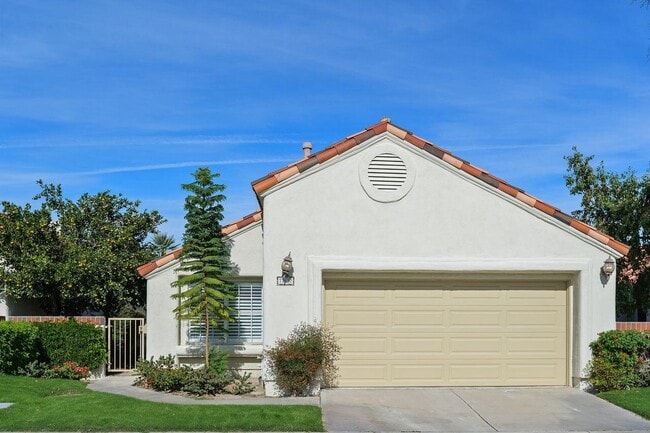 Building Photo - 77630 Cll Las Brisas W