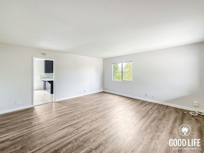 Photo - 2018 Hawkins Way Unit A