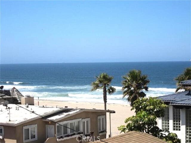 Building Photo - 4008 Ocean Dr Rental