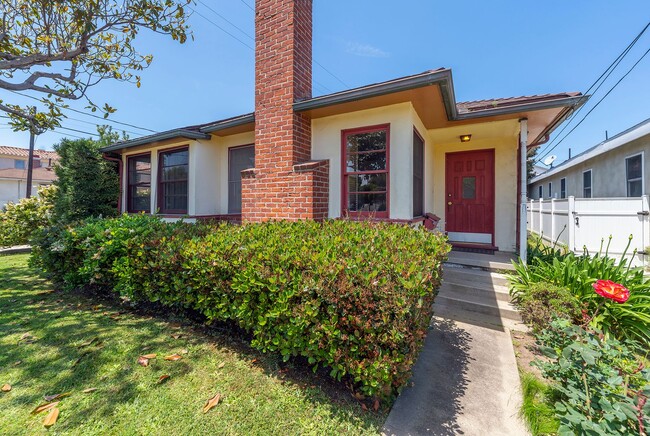 Photo - Cozy El Segundo Home Rental!