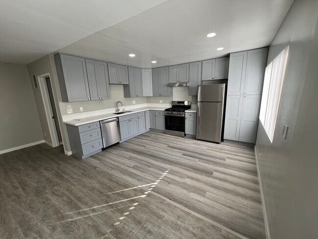 Photo - 120 S Belmont St