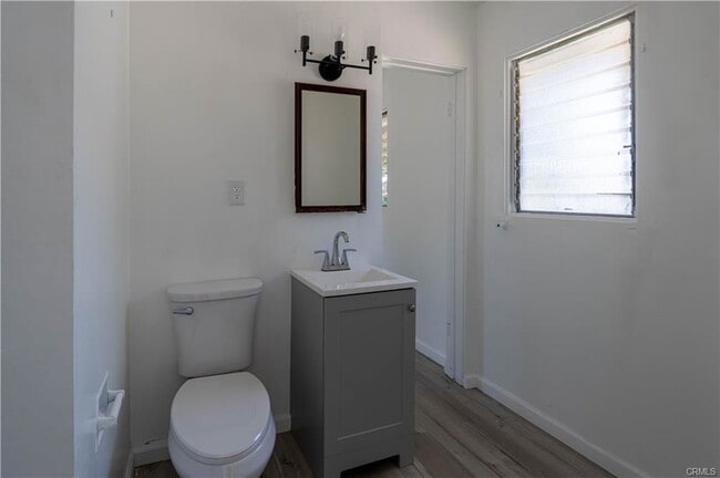 Photo - 17955 Cantara St