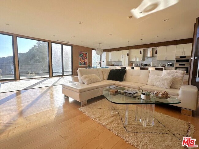 Photo - 9300 Warbler Way