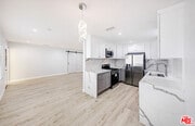 Photo - 722 Lincoln Blvd Apartment Unit 5