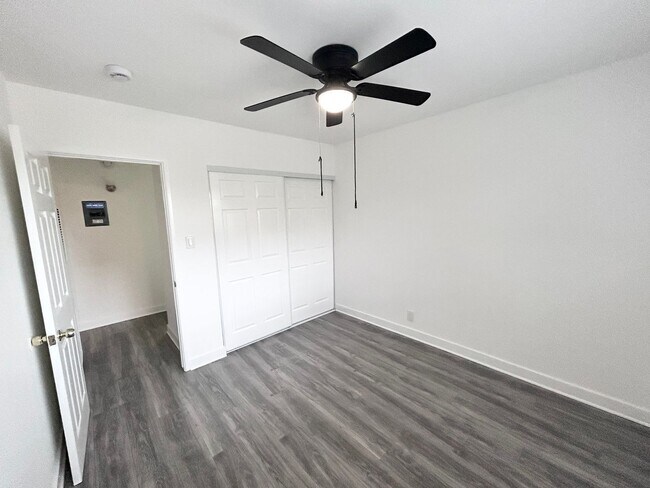 Photo - 1220 S Manhattan Pl Unit 6