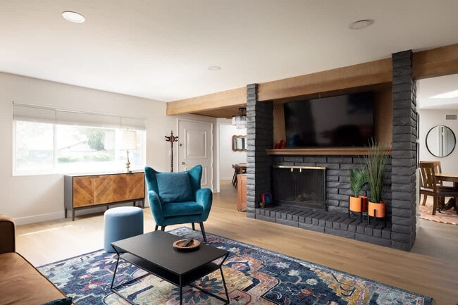 Photo - 7264 Glenflora Ave Unit SI ID1574623P