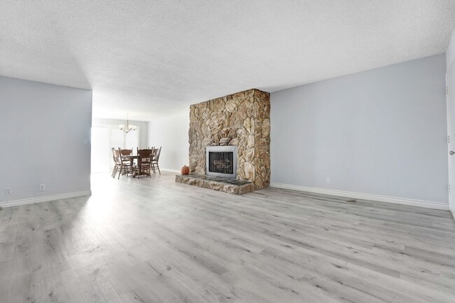 Photo - 12246 Montana Ave Unit 303