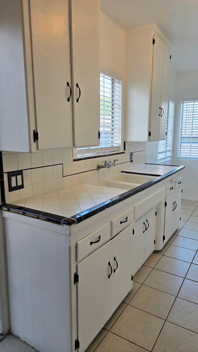 Photo - 3552 Locke Ave Unit 3552 Locke Ave.